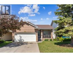 894 Applewood Drive Se Applewood Park, Calgary, Ca