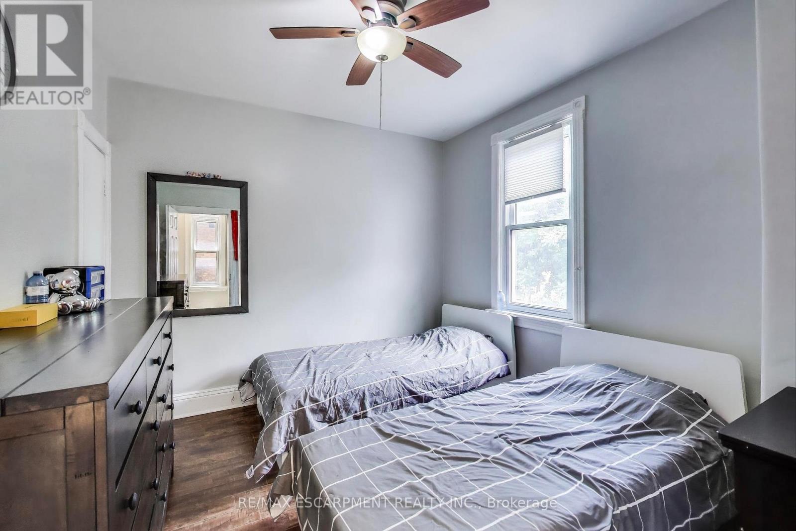 8 Madison Avenue, Hamilton, Ontario  L8L 5Y3 - Photo 10 - X12300941
