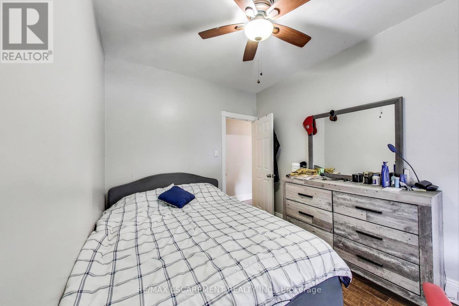 8 Madison Avenue, Hamilton, Ontario  L8L 5Y3 - Photo 15 - X12300941
