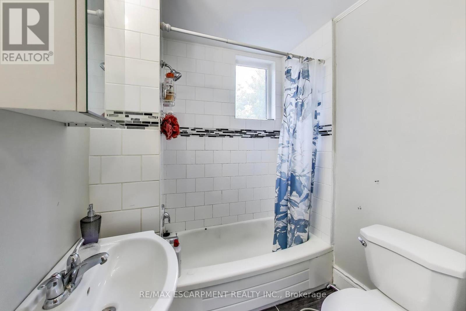 8 Madison Avenue, Hamilton, Ontario  L8L 5Y3 - Photo 16 - X12300941