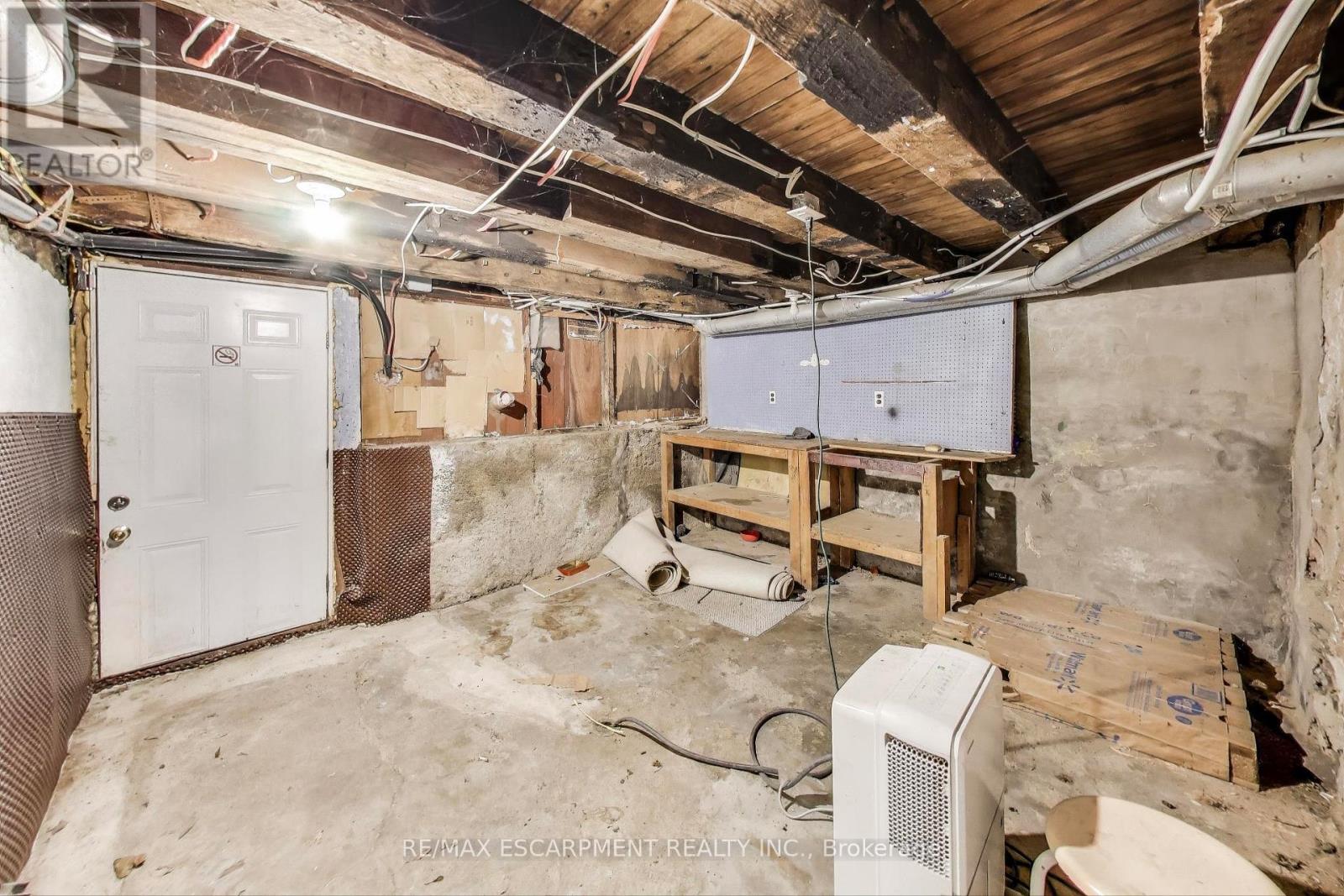 8 Madison Avenue, Hamilton, Ontario  L8L 5Y3 - Photo 19 - X12300941
