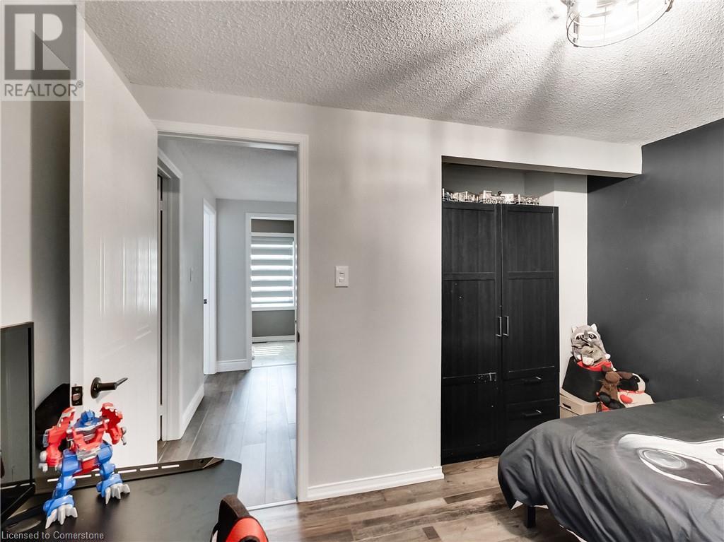22 Hedgelawn Drive, Grimsby, Ontario  L3M 5G9 - Photo 19 - 40752631