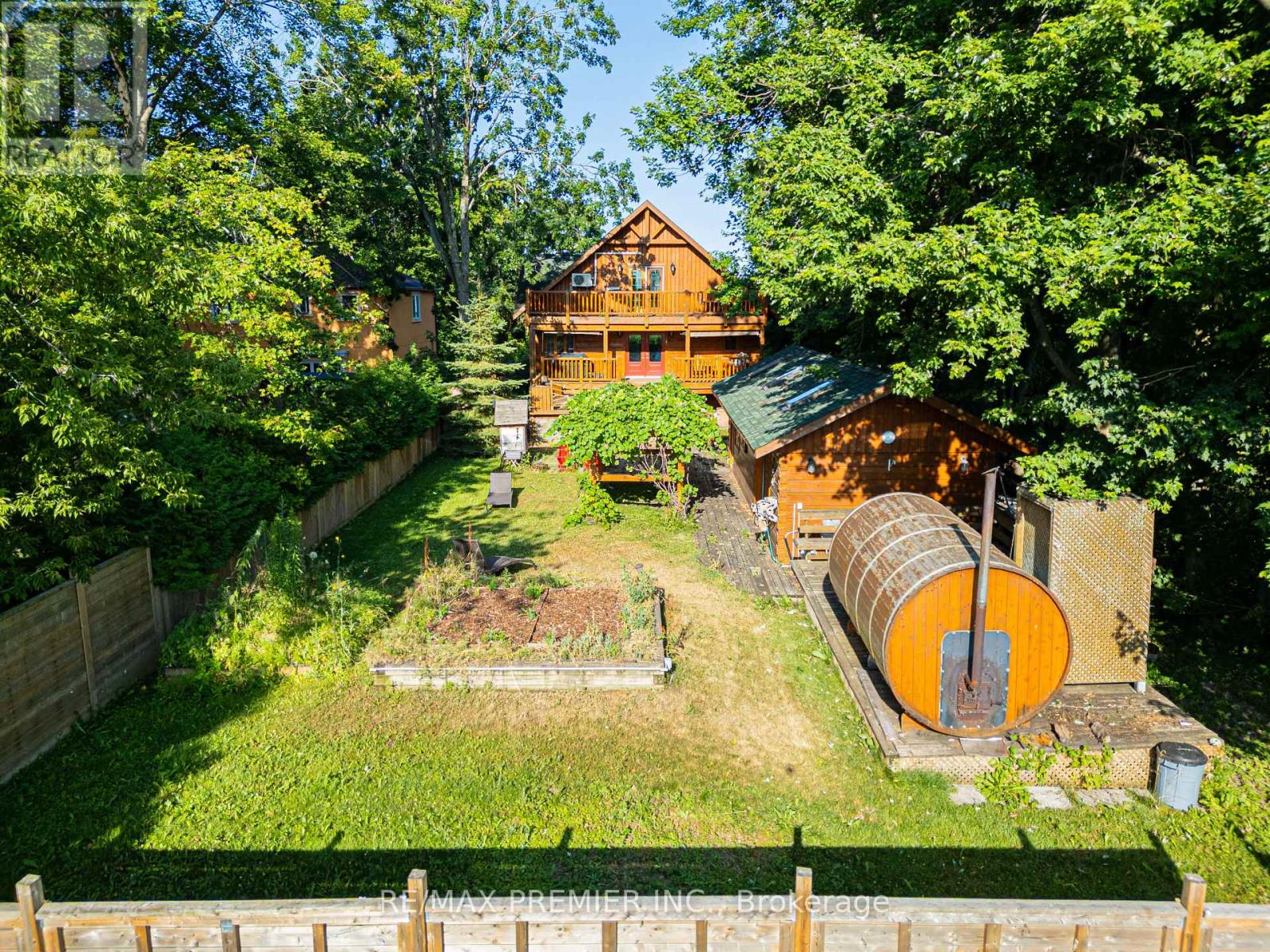 Property at 2441 LAKESHORE DRIVE image 3