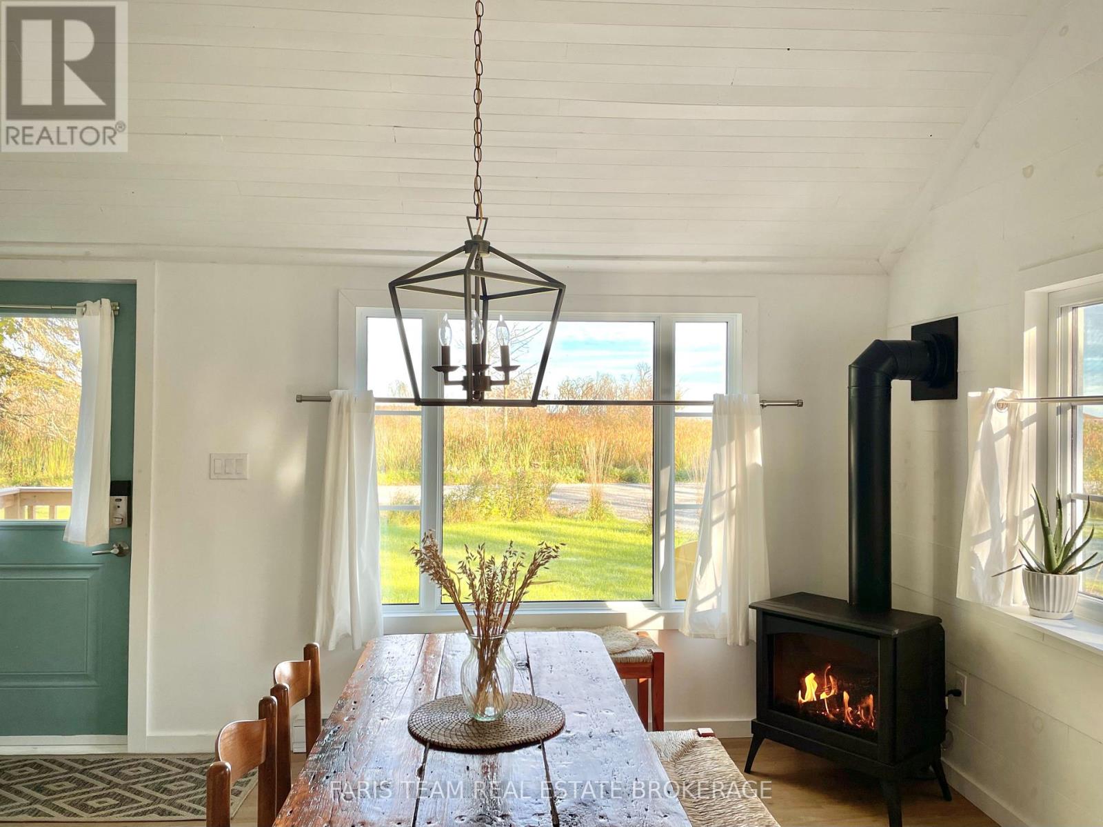 7 Delta Drive, Tay, Ontario  L0K 2C0 - Photo 8 - S12301062