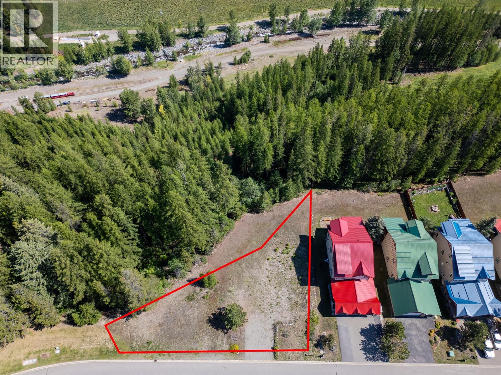 246 & 248 Stemwinder Drive, Kimberley, British Columbia  V1A 2Y6 - Photo 1 - 10356389