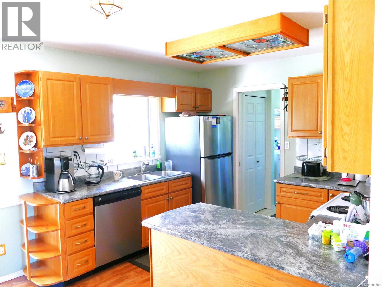 6637 Walker Frontage Rd, Fanny Bay, British Columbia V0R 1W0 - Photo 16 - 1007405