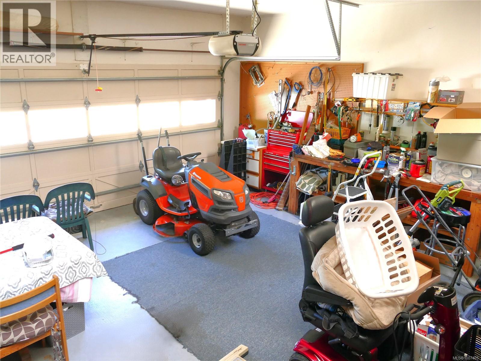 6637 Walker Frontage Rd, Fanny Bay, British Columbia V0R 1W0 - Photo 34 - 1007405