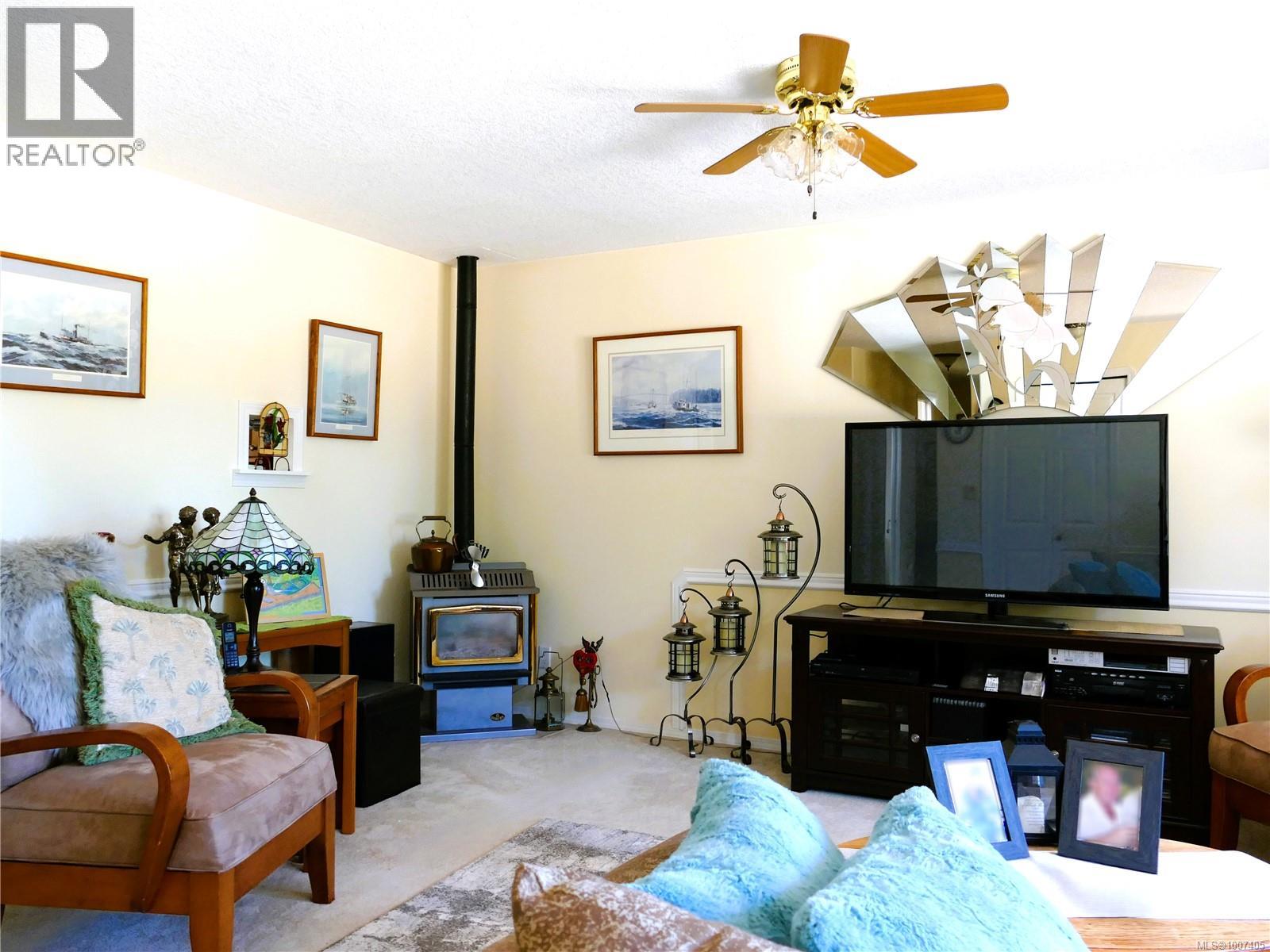 6637 Walker Frontage Rd, Fanny Bay, British Columbia V0R 1W0 - Photo 12 - 1007405