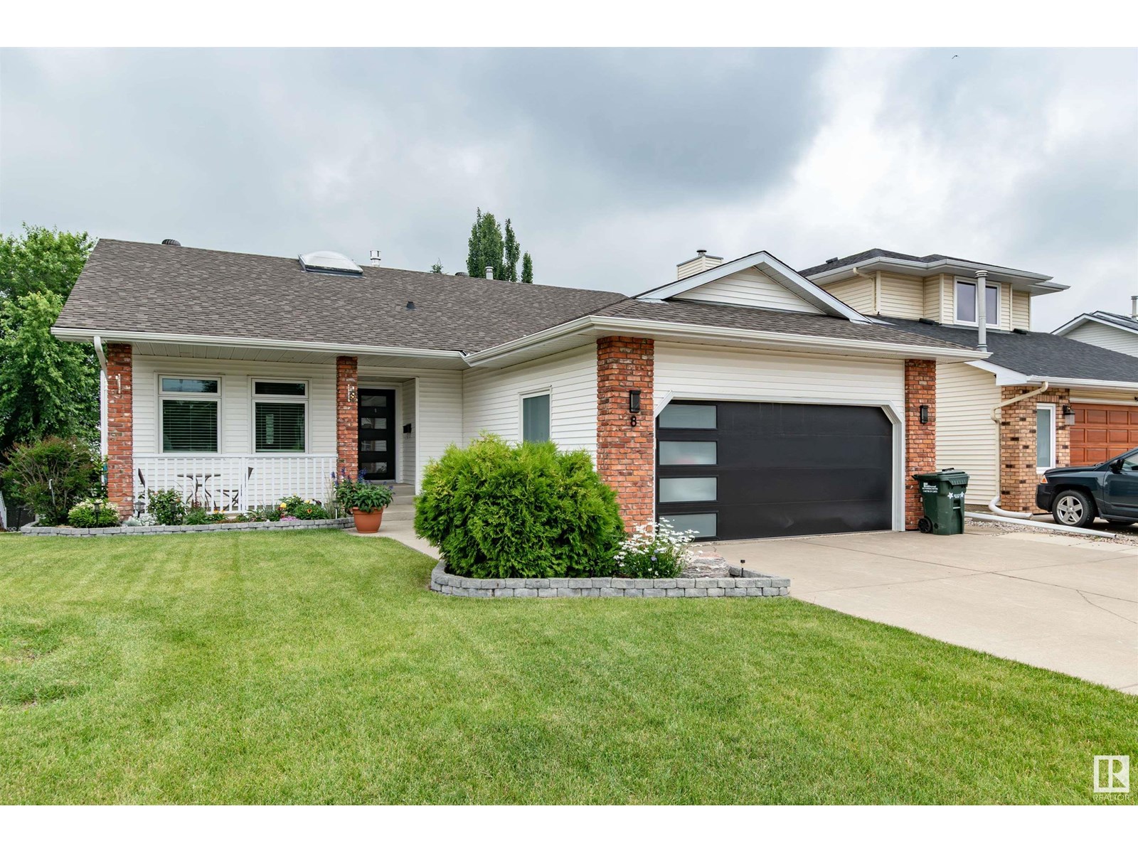 8 CARMEL CL, Sherwood Park, Alberta