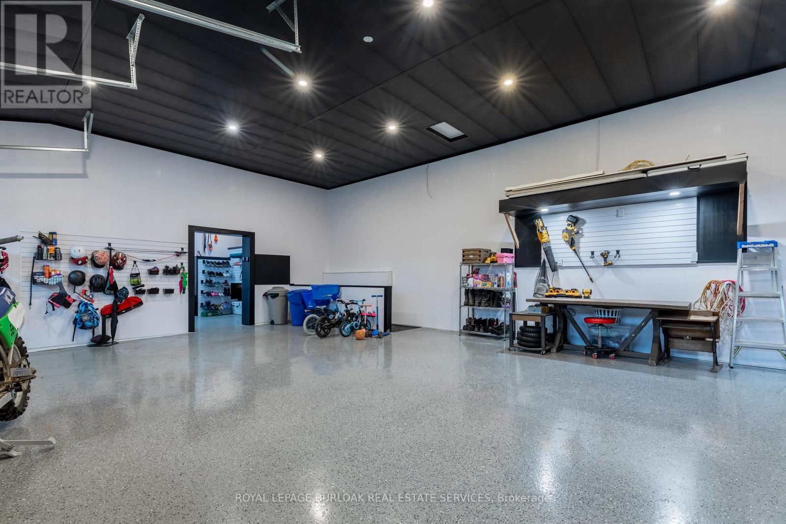 1506 6th Con Road W, Hamilton, Ontario  L0R 1V0 - Photo 25 - X12301063