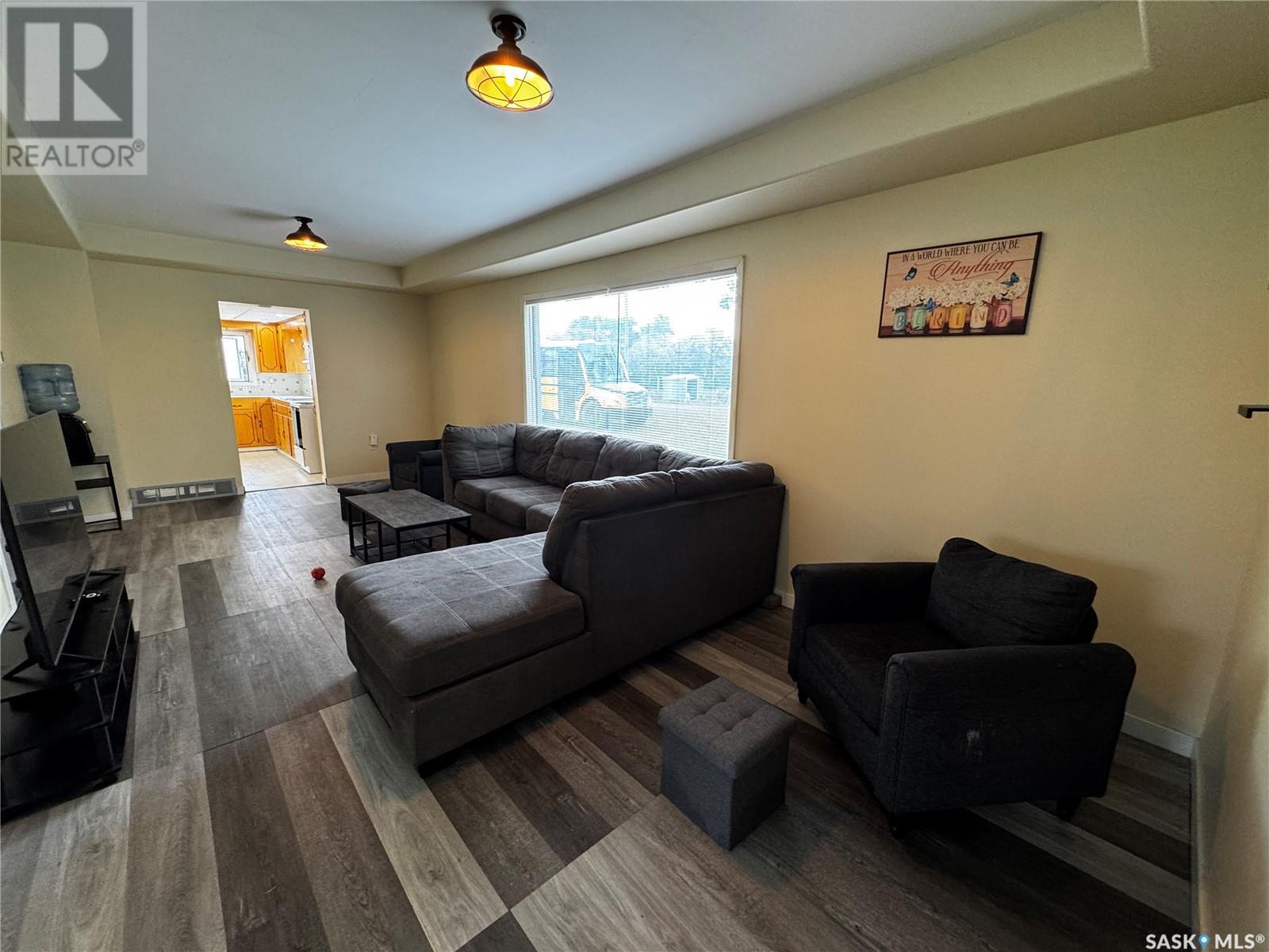 215 Kerry Street, Limerick, Saskatchewan  S0H 2P0 - Photo 11 - SK013477