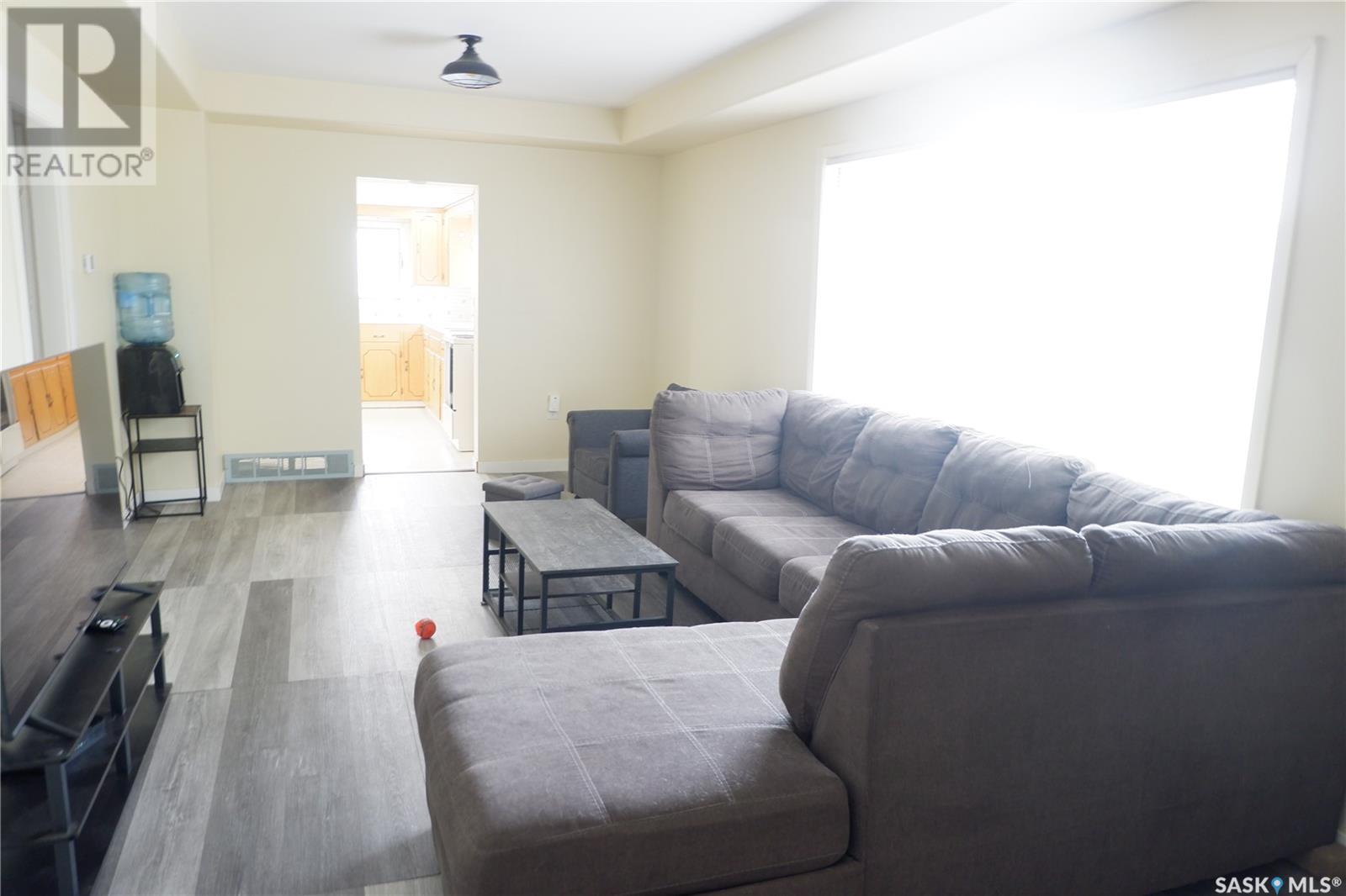 215 Kerry Street, Limerick, Saskatchewan  S0H 2P0 - Photo 14 - SK013477