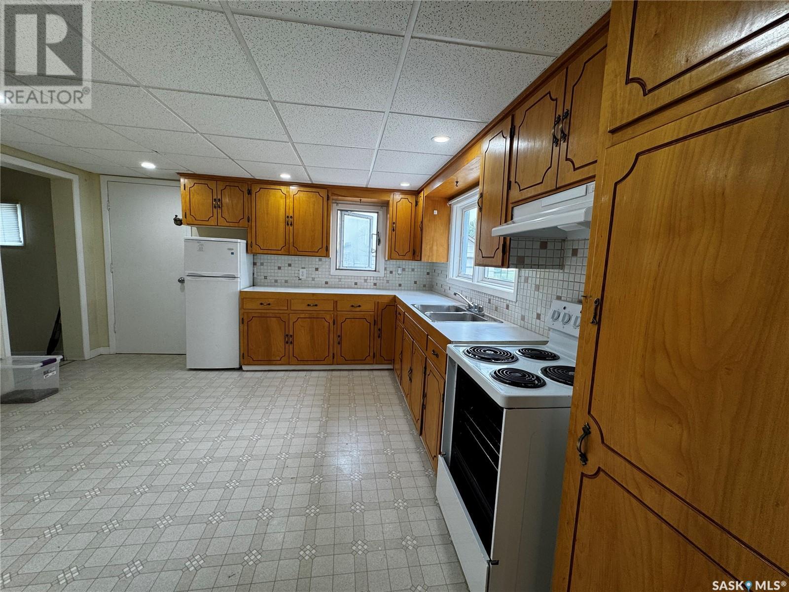 215 Kerry Street, Limerick, Saskatchewan  S0H 2P0 - Photo 8 - SK013477