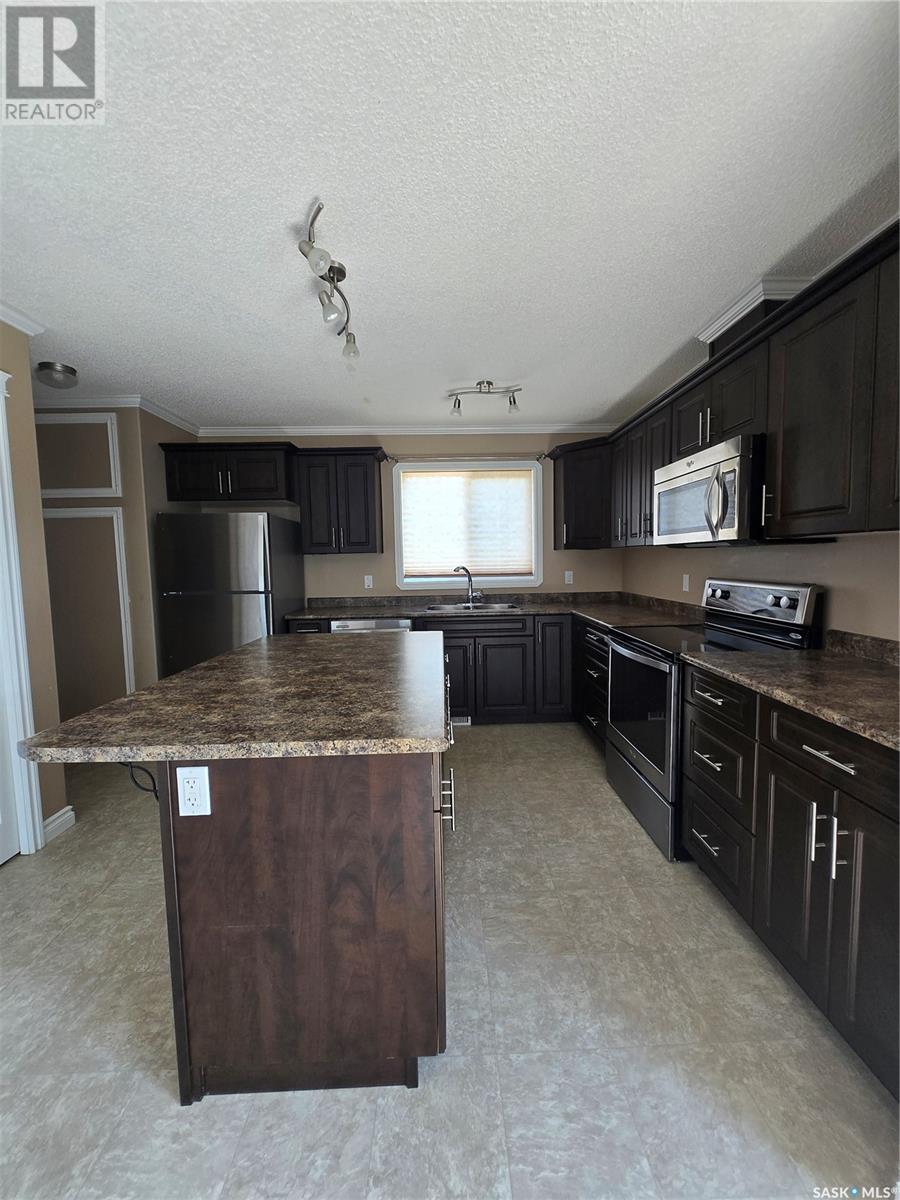 1805 3rd Street, Estevan, Saskatchewan  S4A 0T1 - Photo 12 - SK013476
