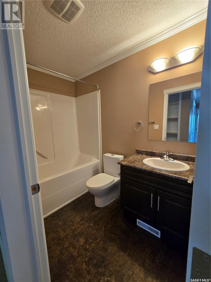 1805 3rd Street, Estevan, Saskatchewan  S4A 0T1 - Photo 15 - SK013476