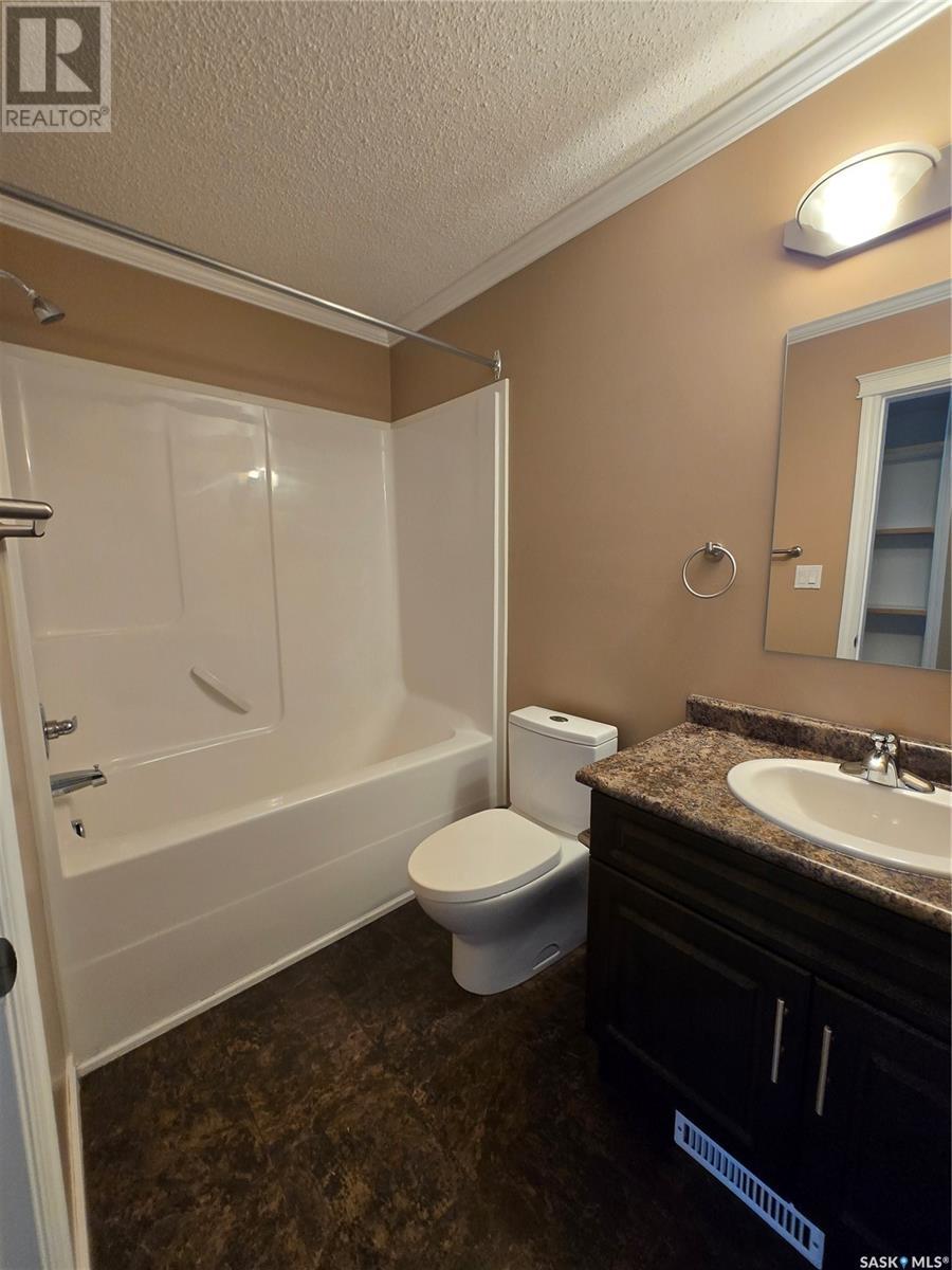1805 3rd Street, Estevan, Saskatchewan  S4A 0T1 - Photo 16 - SK013476