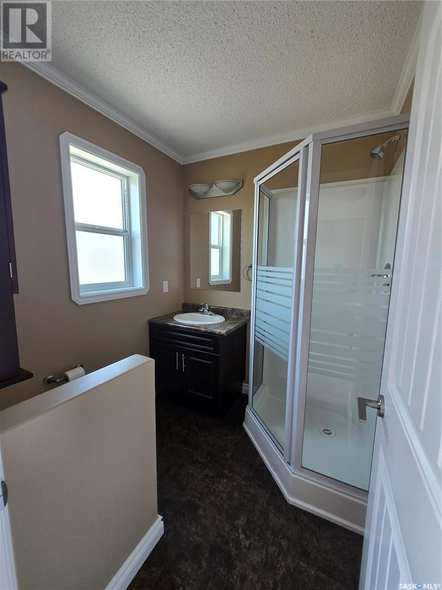 1805 3rd Street, Estevan, Saskatchewan  S4A 0T1 - Photo 22 - SK013476