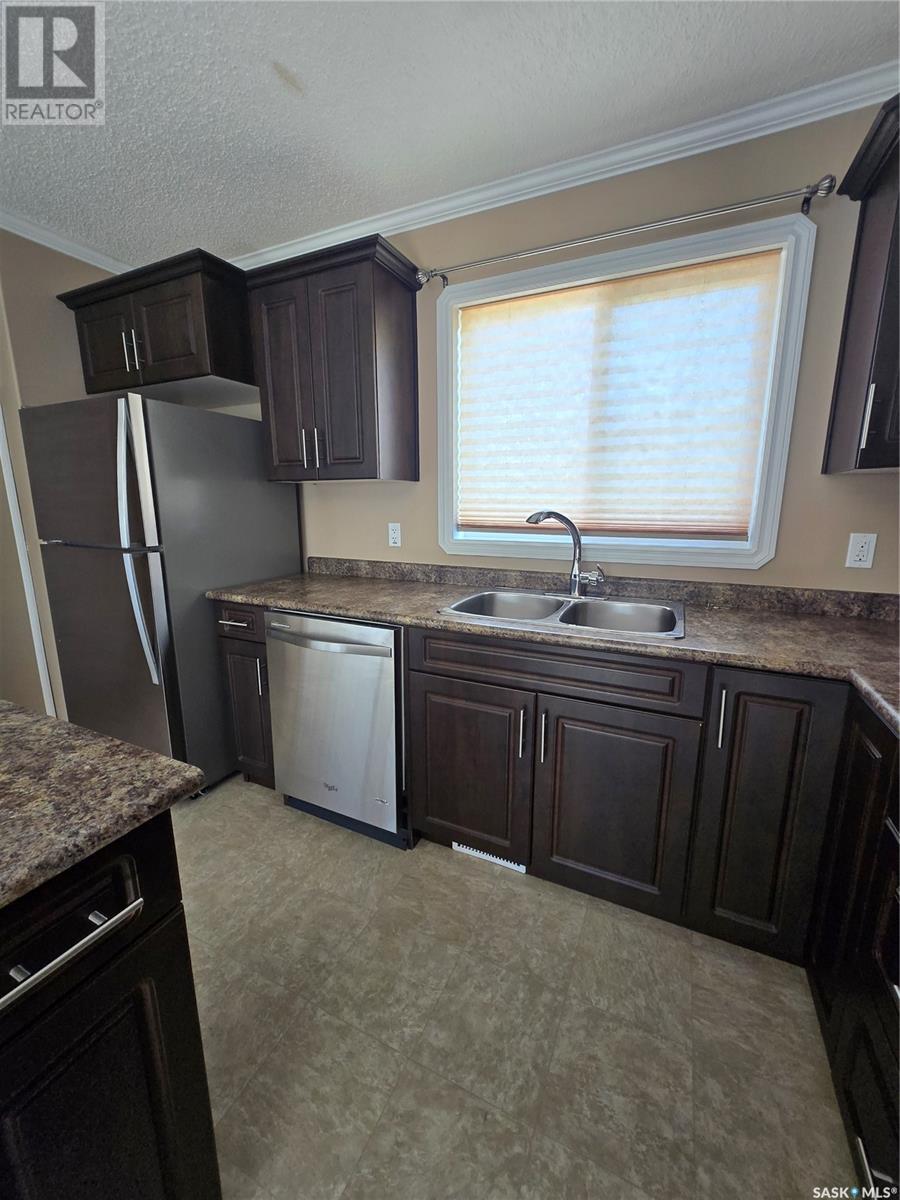 1805 3rd Street, Estevan, Saskatchewan  S4A 0T1 - Photo 8 - SK013476