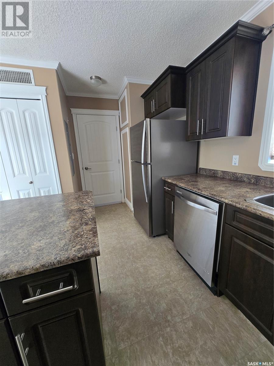 1805 3rd Street, Estevan, Saskatchewan  S4A 0T1 - Photo 9 - SK013476