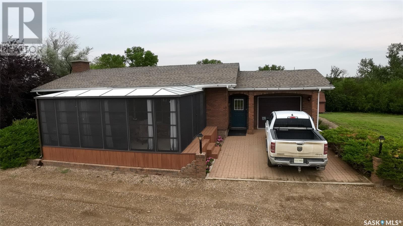 Shaddock Acreage, Ponteix, Saskatchewan  S0N 1Z0 - Photo 1 - SK013357
