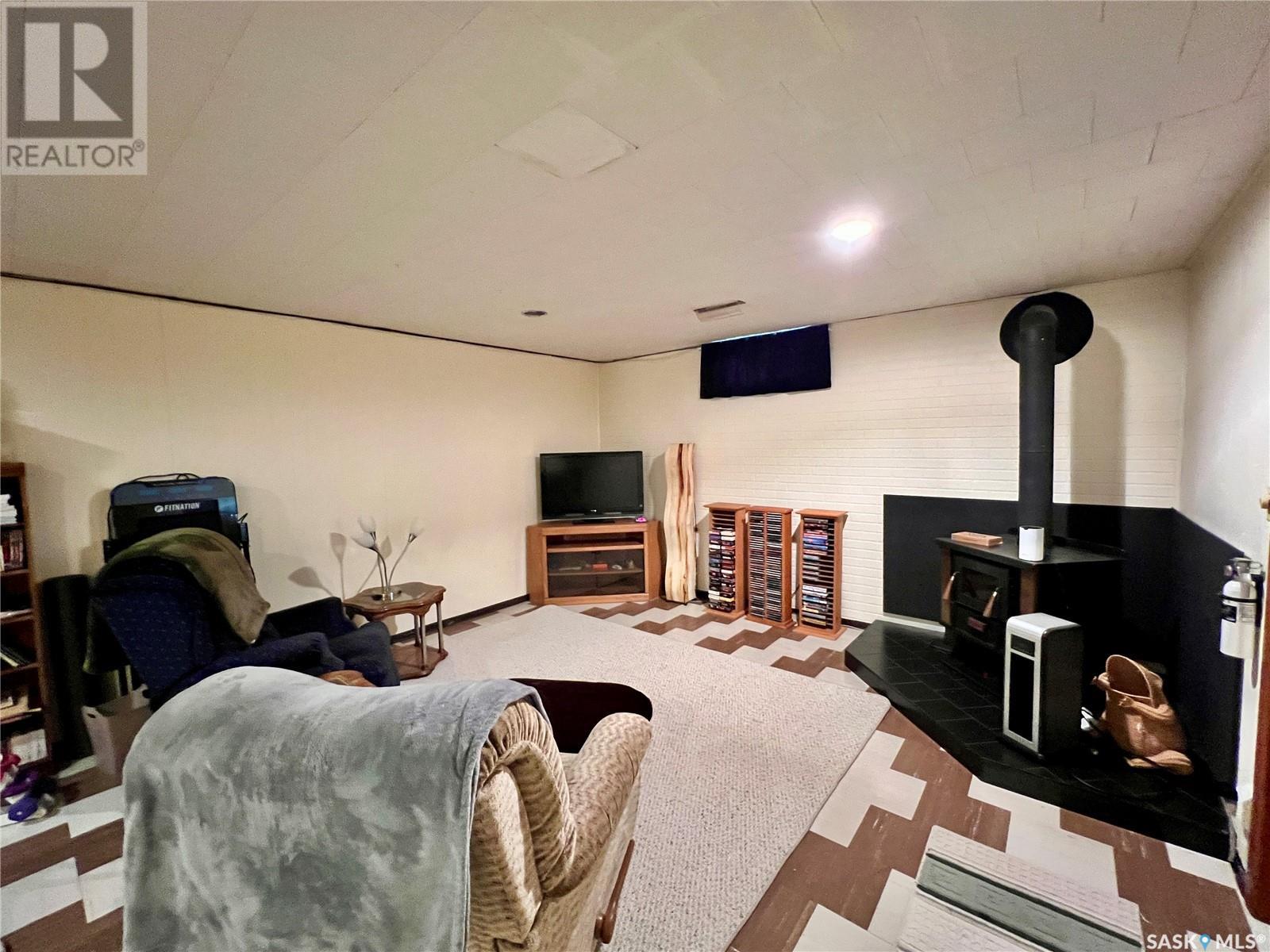 Shaddock Acreage, Ponteix, Saskatchewan  S0N 1Z0 - Photo 13 - SK013357