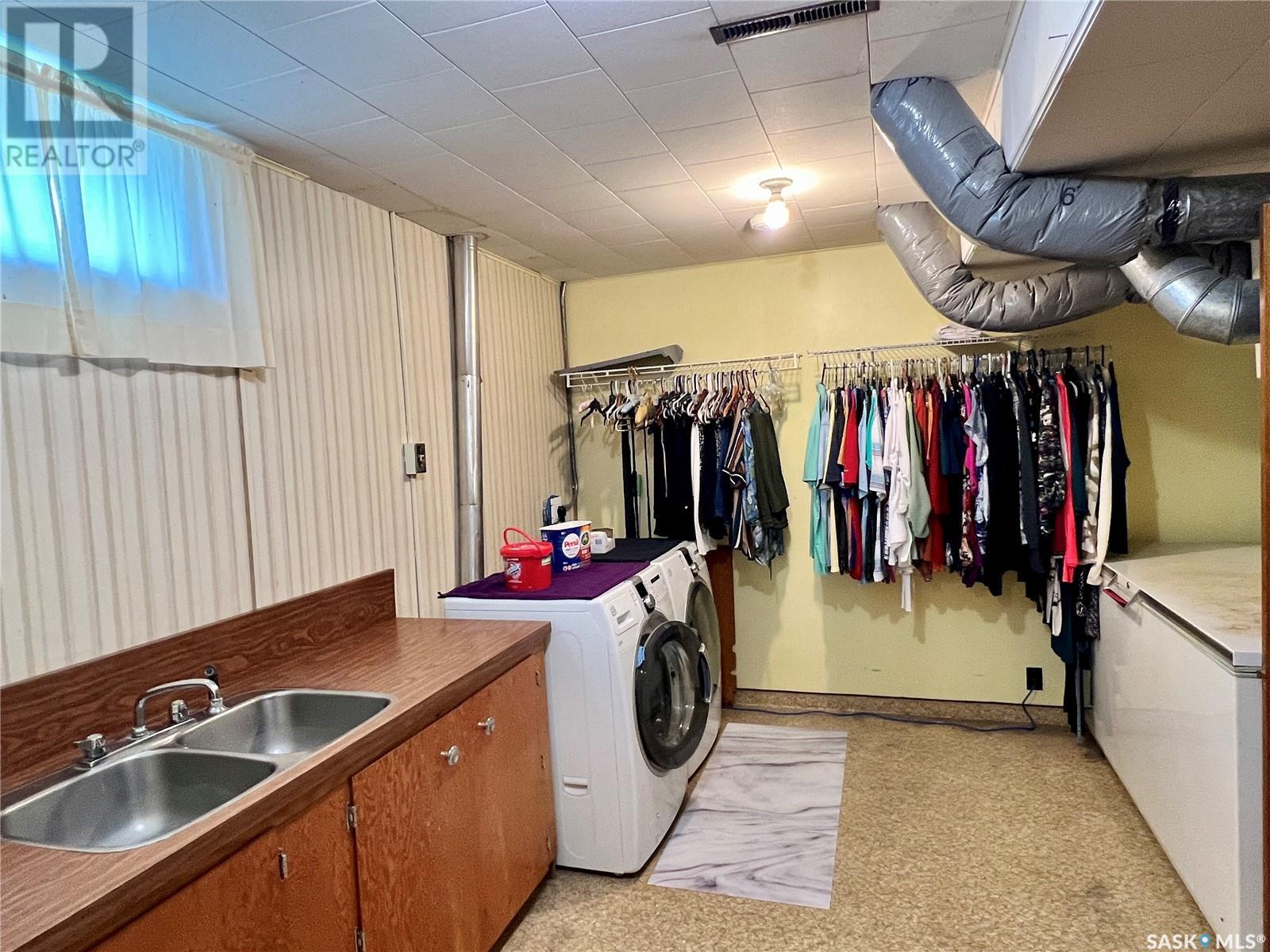 Shaddock Acreage, Ponteix, Saskatchewan  S0N 1Z0 - Photo 15 - SK013357