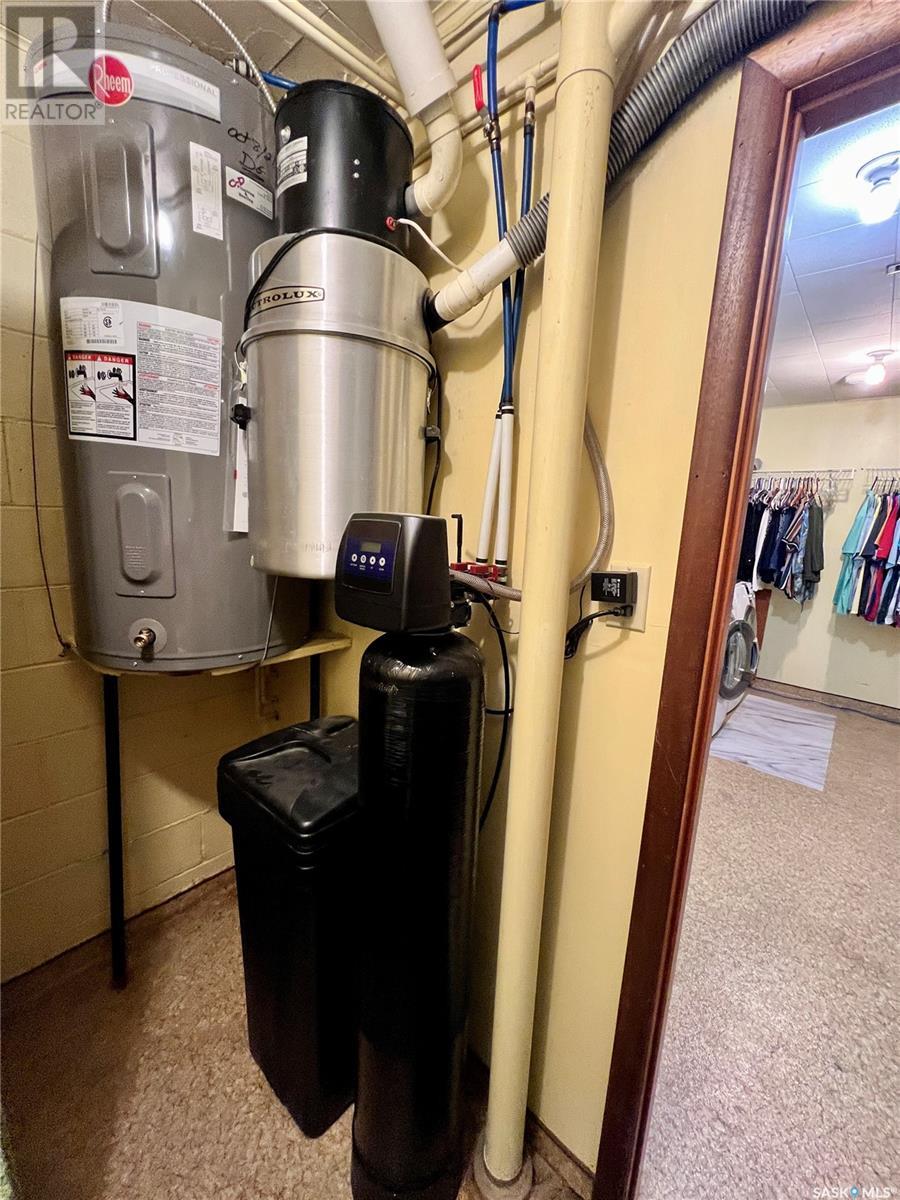 Shaddock Acreage, Ponteix, Saskatchewan  S0N 1Z0 - Photo 18 - SK013357