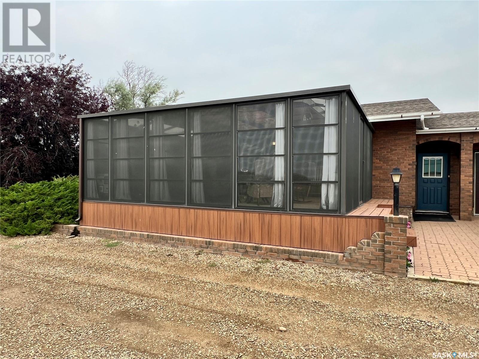 Shaddock Acreage, Ponteix, Saskatchewan  S0N 1Z0 - Photo 2 - SK013357