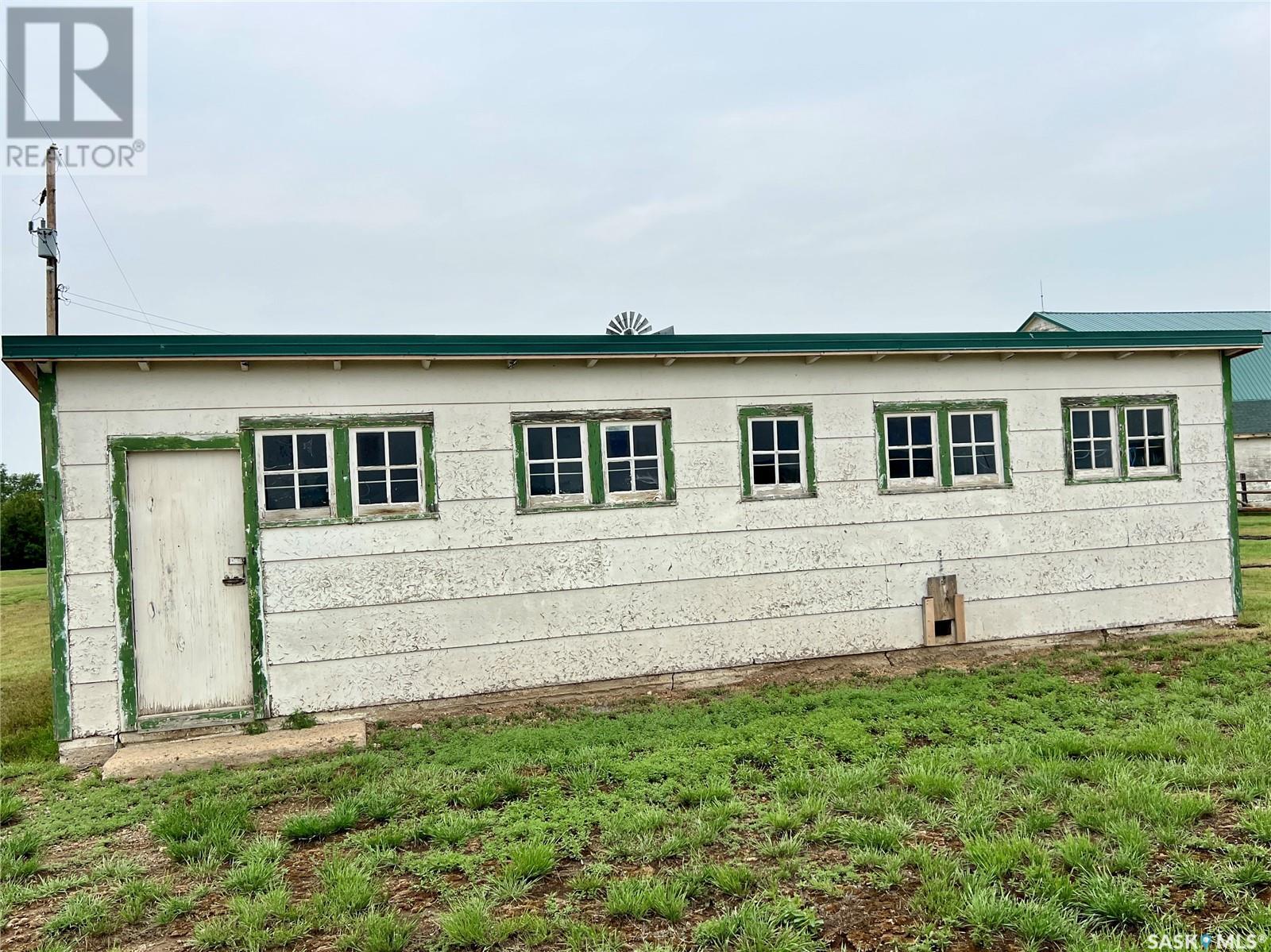 Shaddock Acreage, Ponteix, Saskatchewan  S0N 1Z0 - Photo 25 - SK013357