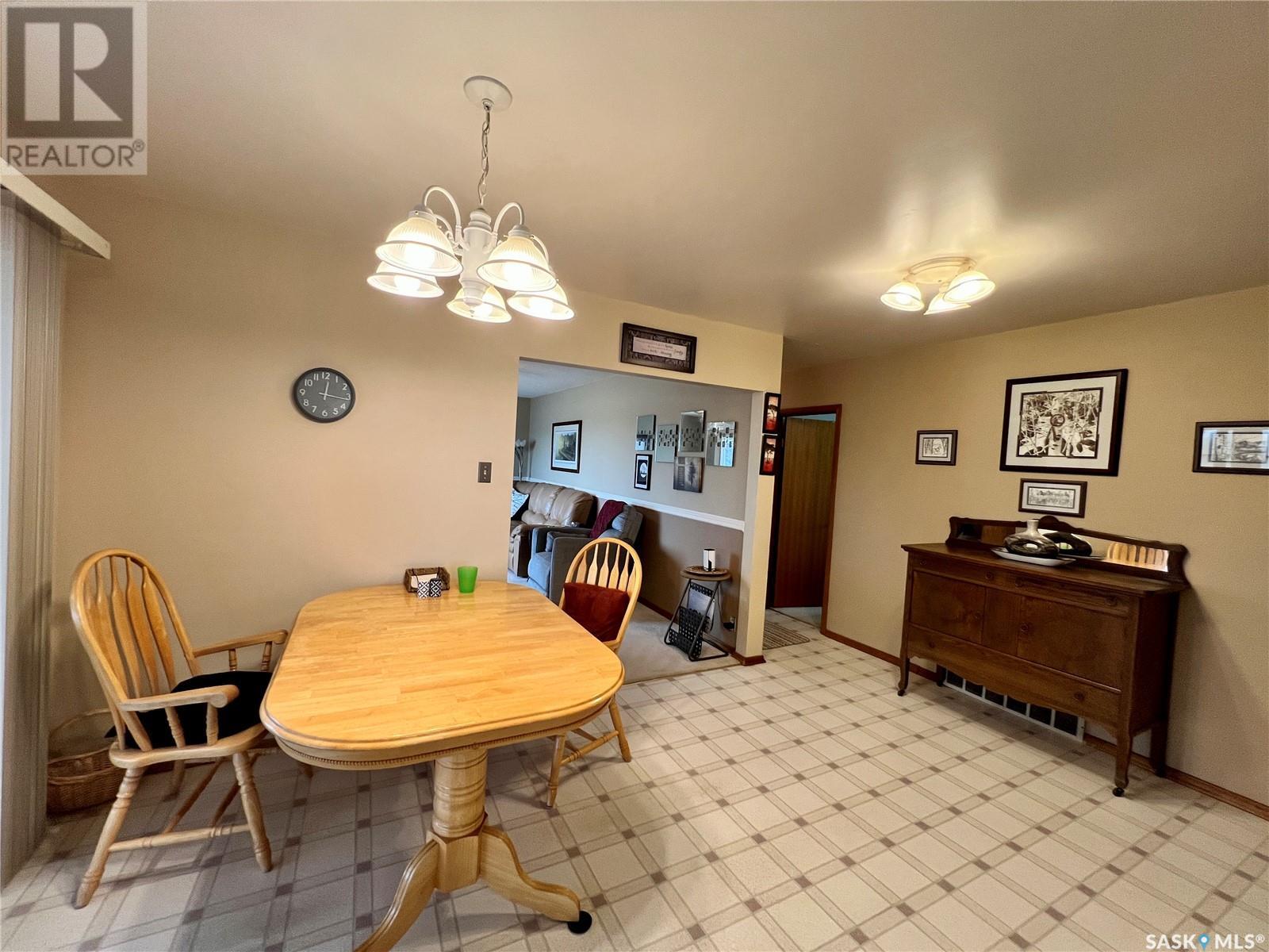 Shaddock Acreage, Ponteix, Saskatchewan  S0N 1Z0 - Photo 5 - SK013357