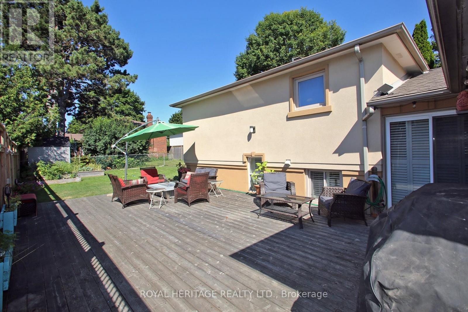 576 Rosebank Road, Pickering, Ontario  L1W 2N5 - Photo 30 - E12299358