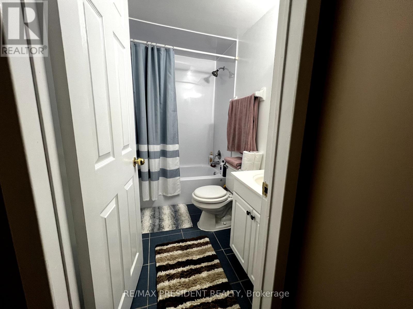 37 Bond Street S, Hamilton, Ontario  L9H 3H2 - Photo 18 - X12299129