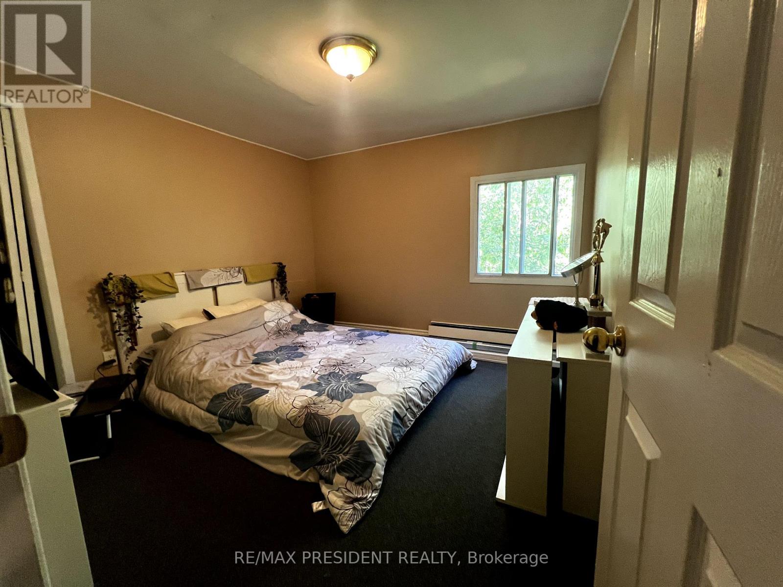 37 Bond Street S, Hamilton, Ontario  L9H 3H2 - Photo 17 - X12299129