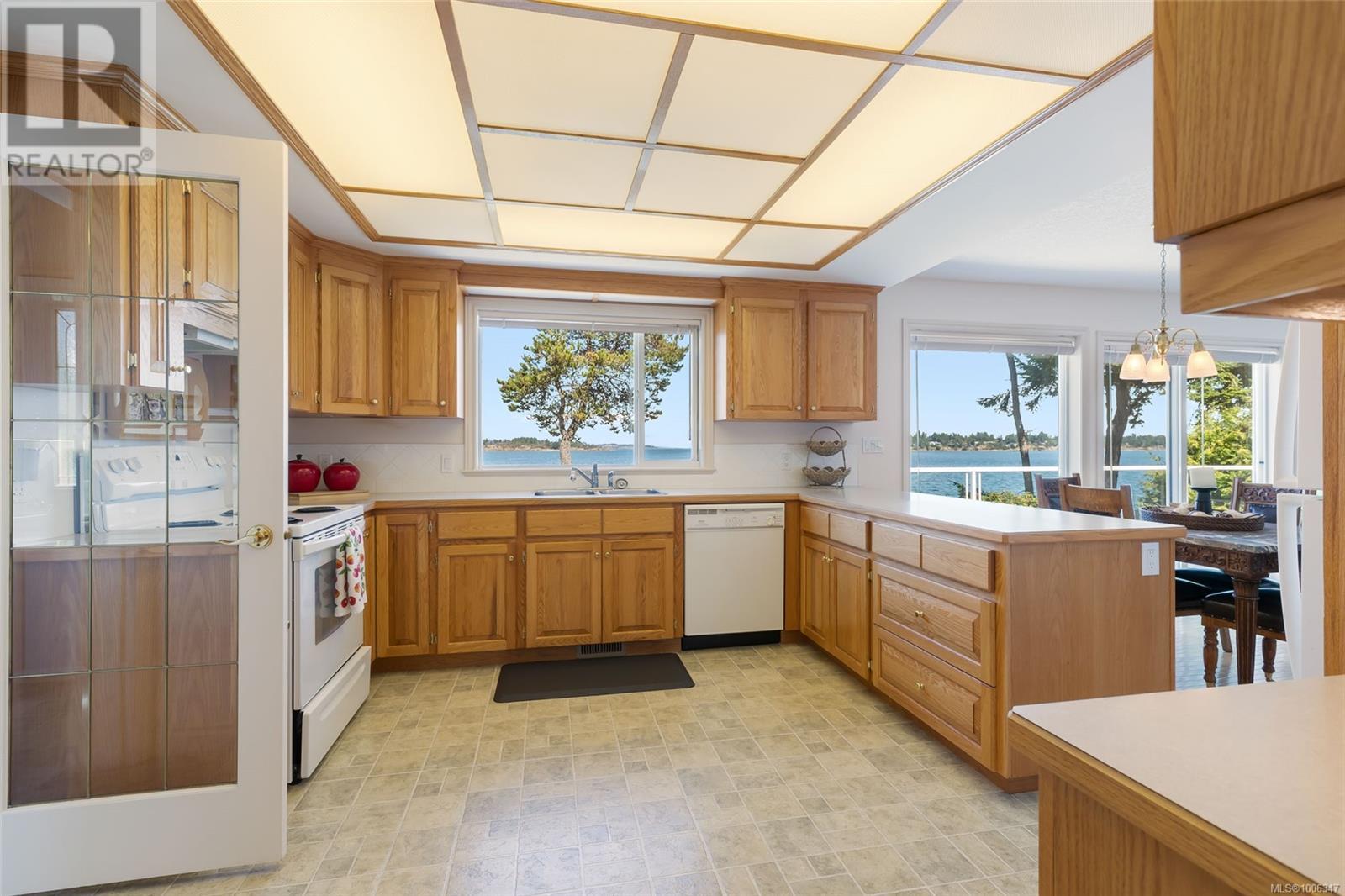 Property at 1428 Madrona Dr image 5