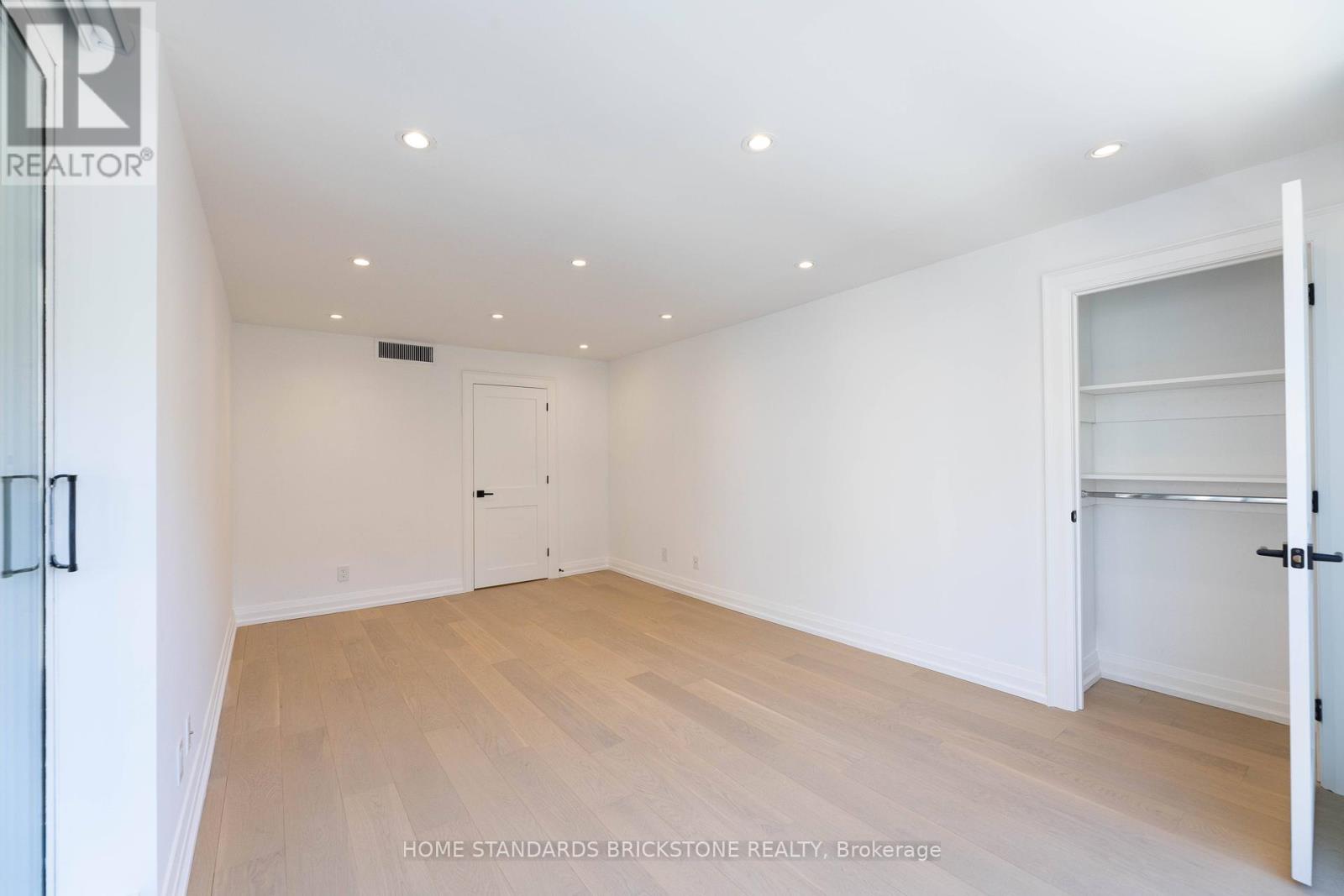 805 - 61 St Clair Avenue W, Toronto, Ontario  M4V 2Y8 - Photo 26 - C12301157
