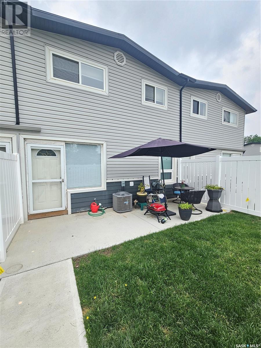 12 1292 Gordon Road, Moose Jaw, Saskatchewan  S6H 3E5 - Photo 1 - SK013490
