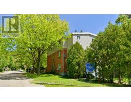 37 BOND STREET S, Hamilton, Ontario