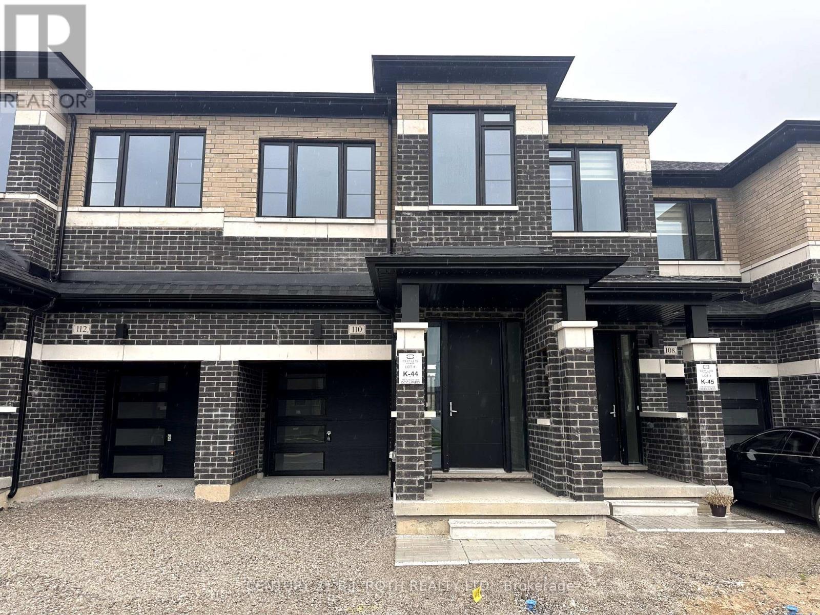 110 TURNBERRY LANE, Barrie, Ontario