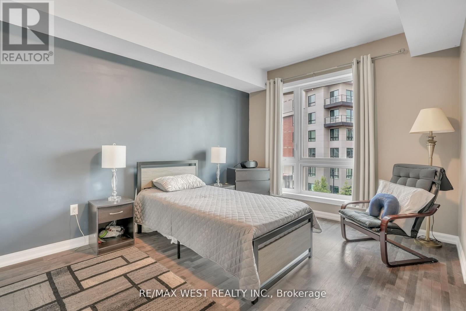 Property at 309 - 302 ESSA ROAD image 4