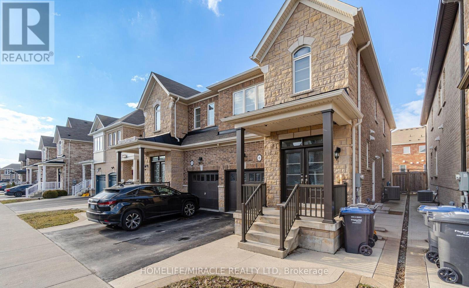 46 Swanton Road, Brampton, Ontario  L6X 5H5 - Photo 2 - W12301108