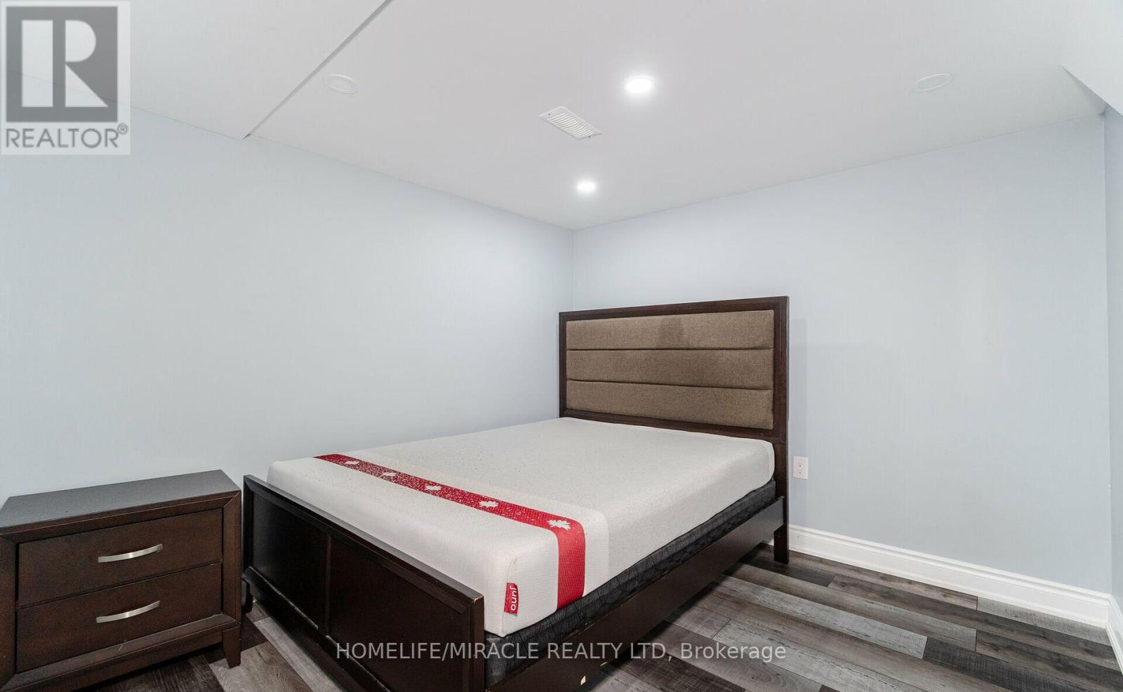 46 Swanton Road, Brampton, Ontario  L6X 5H5 - Photo 7 - W12301108