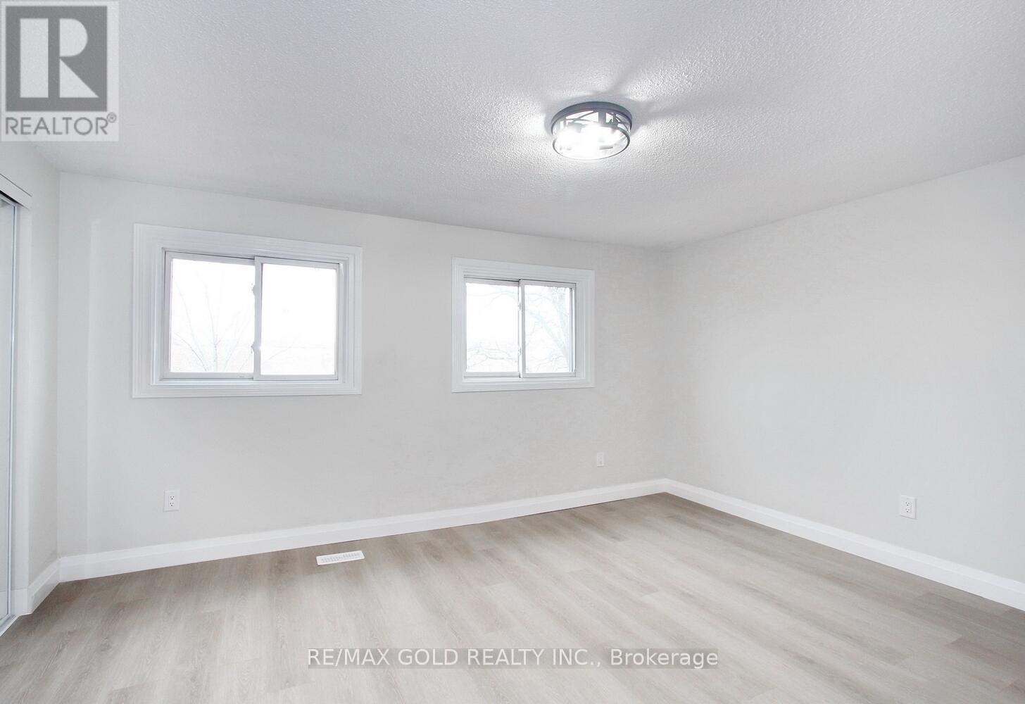 62 - 62 Ashton Crescent, Brampton, Ontario  L6S 3J9 - Photo 12 - W12301113