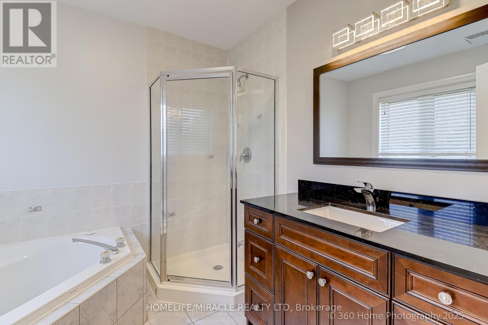 608 Driftcurrent Drive, Mississauga, Ontario  L4Z 4A4 - Photo 22 - W12301125