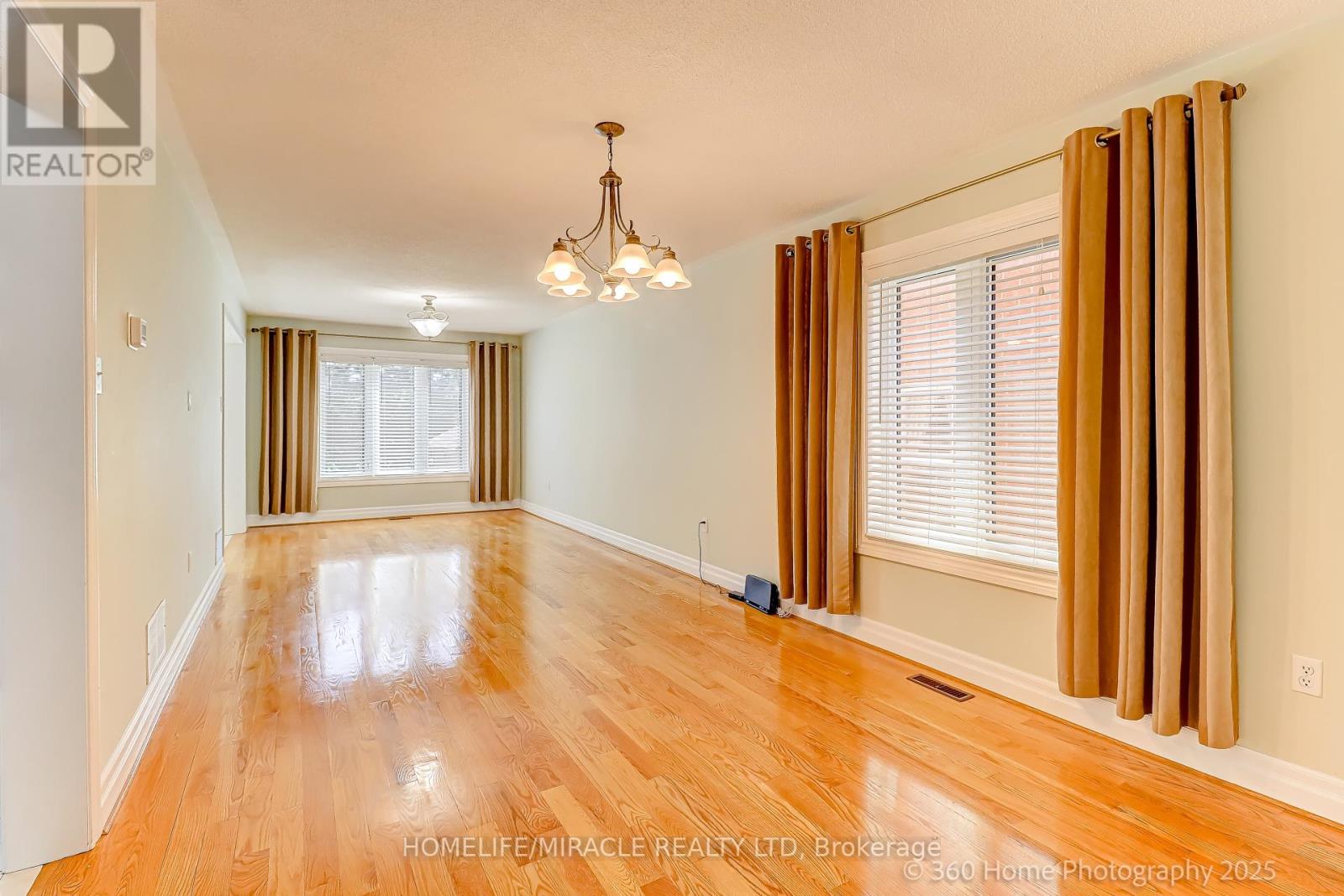 608 Driftcurrent Drive, Mississauga, Ontario  L4Z 4A4 - Photo 7 - W12301125