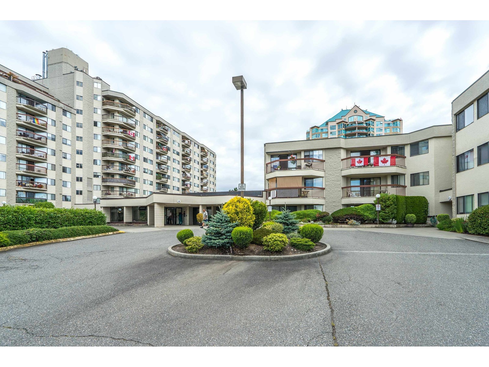 704 31955 Old Yale Road, Abbotsford, British Columbia  V2T 4N1 - Photo 2 - R3029528