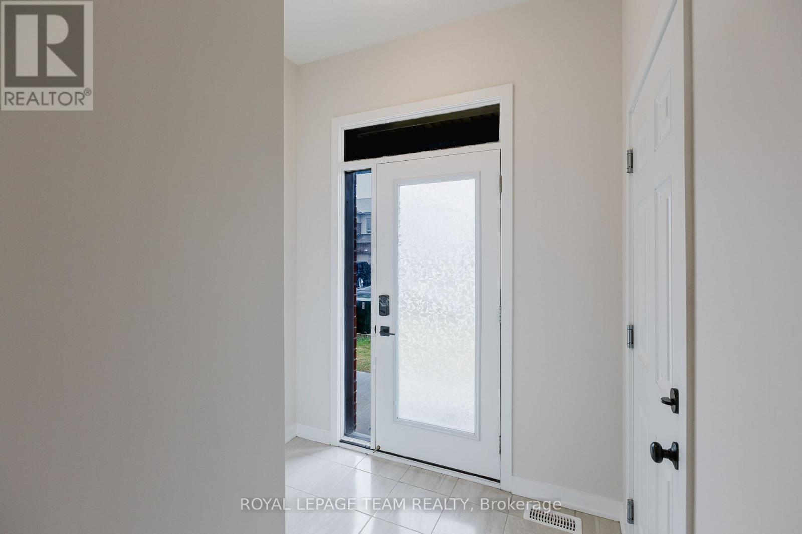 Property at 611 FENWICK WAY image 3