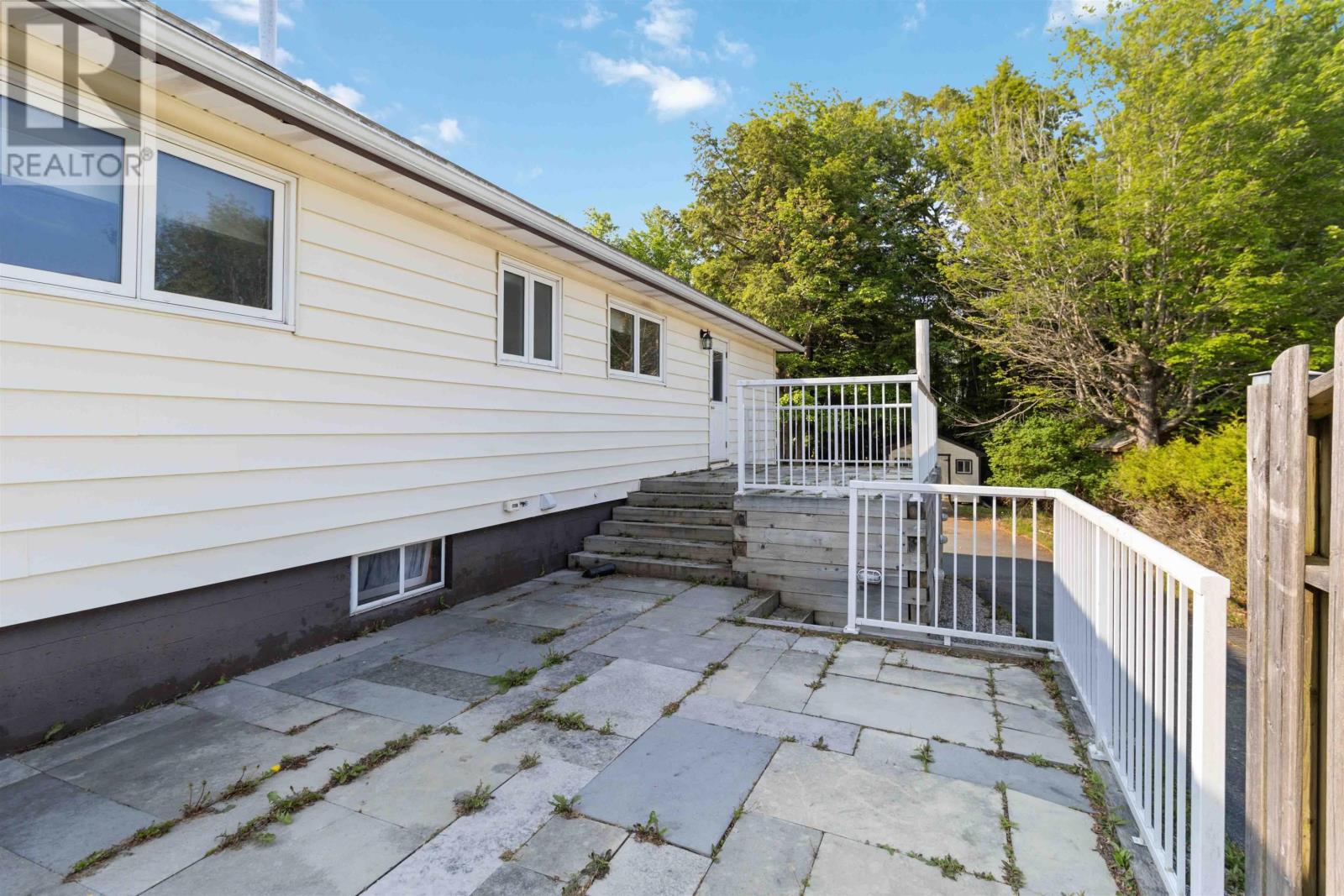 293 Kydd Street, Bridgewater, Nova Scotia  B4V 3H2 - Photo 45 - 202513723
