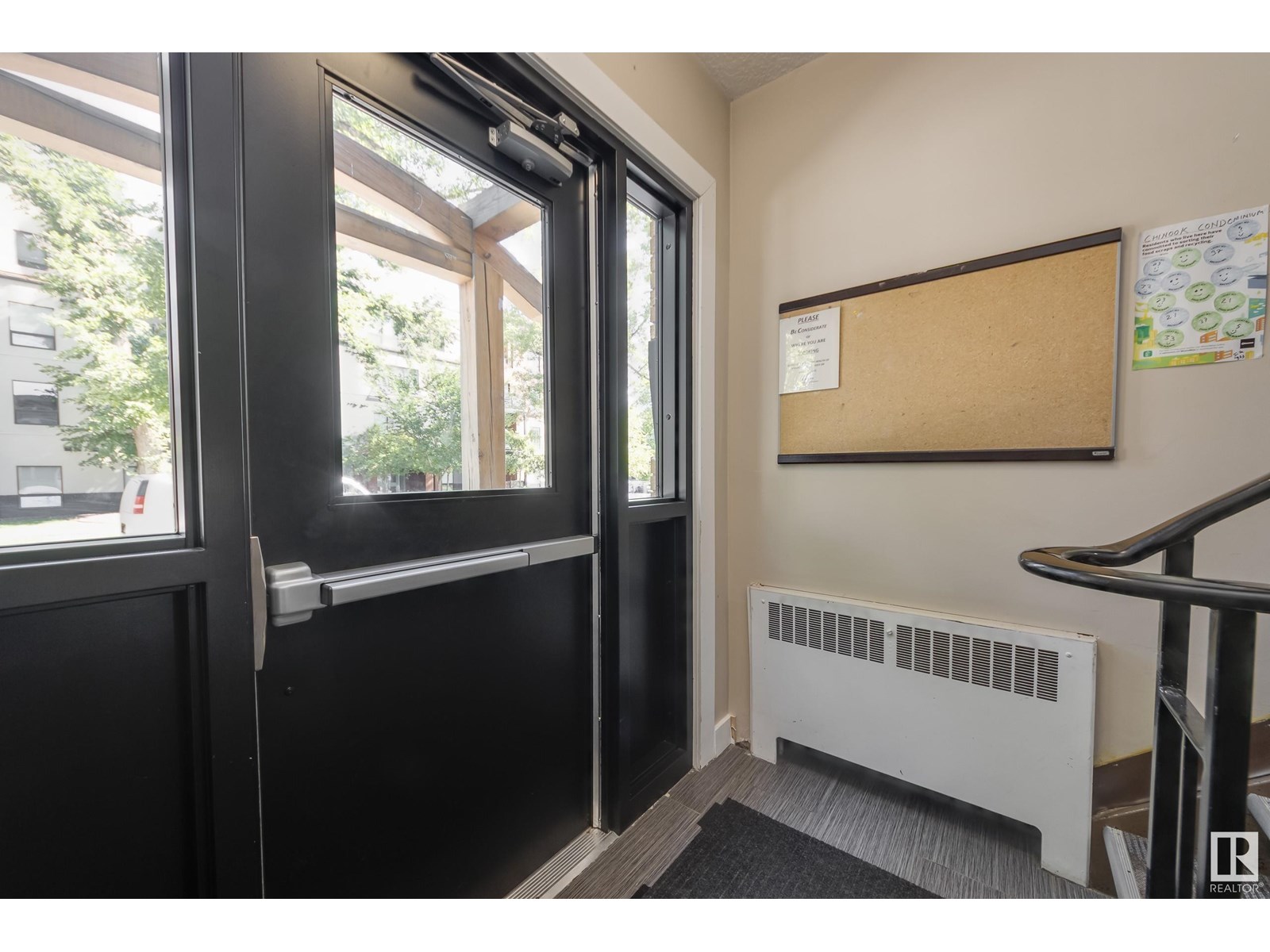 Property at #5 10015 83 AV NW image 3