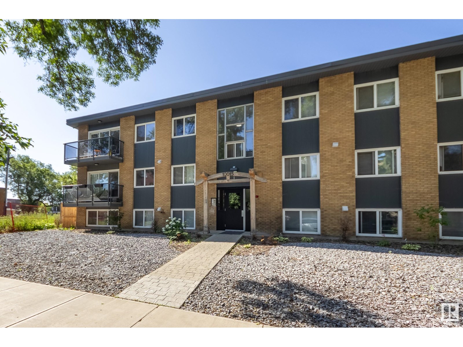 Property at #5 10015 83 AV NW image 2