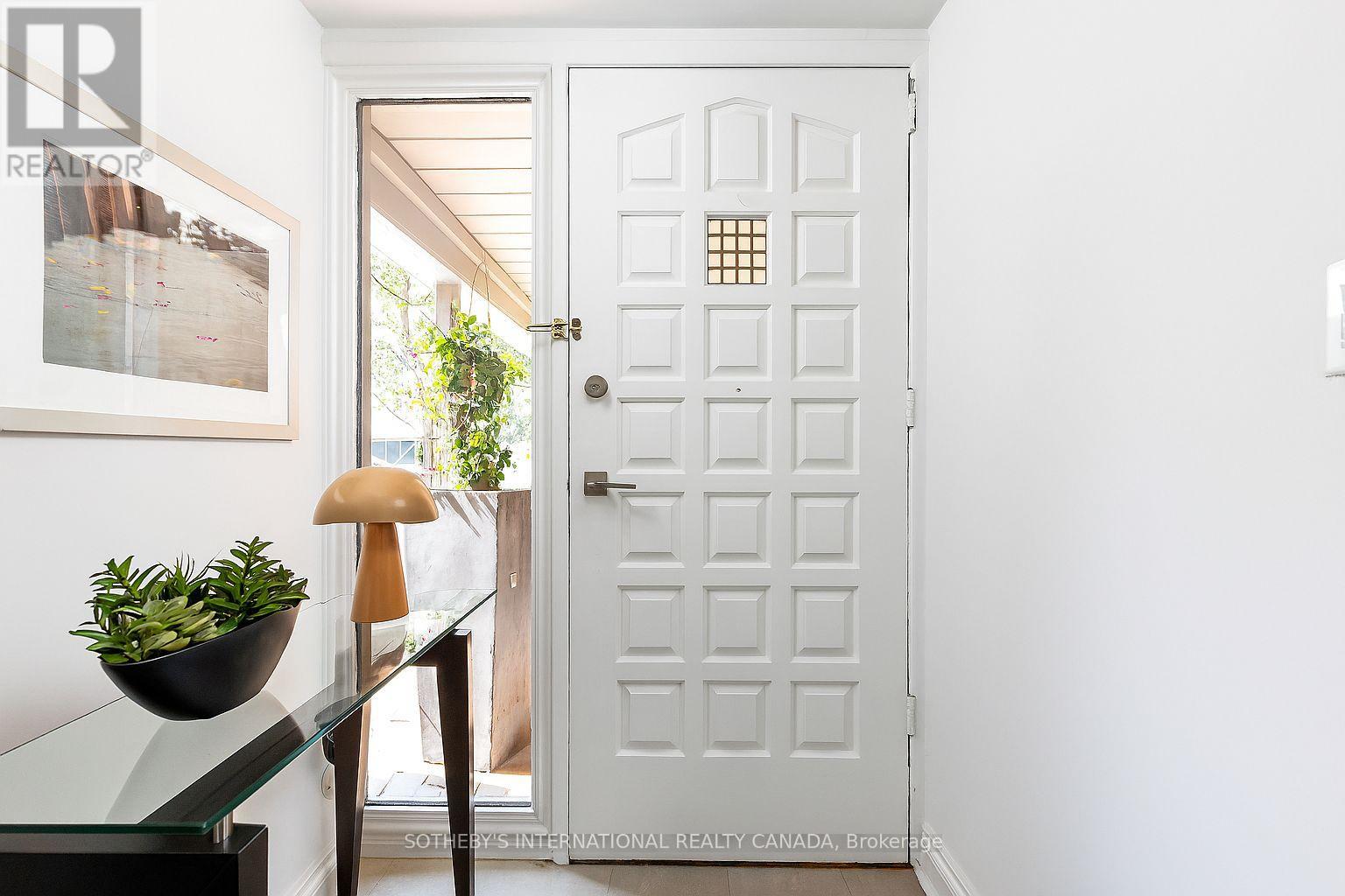 Property at 60 DOONAREE DRIVE image 3